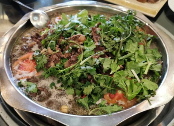 杨湾乡周村的农家土菜：“清烧牛肉”